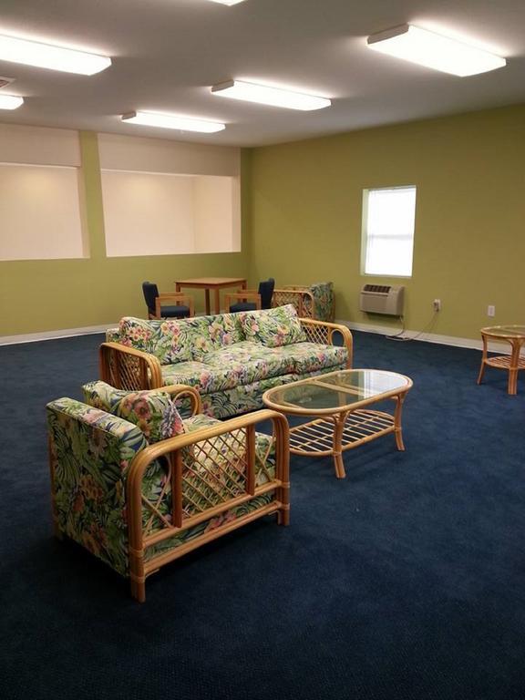 Lewiston Hall Hostel Foley Εξωτερικό φωτογραφία