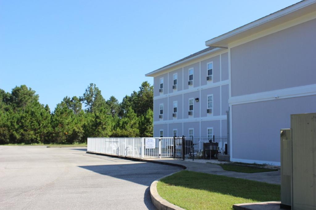 Lewiston Hall Hostel Foley Εξωτερικό φωτογραφία