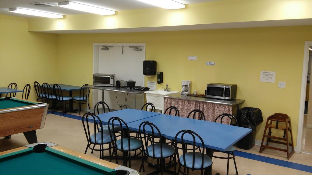 Lewiston Hall Hostel Foley Εξωτερικό φωτογραφία